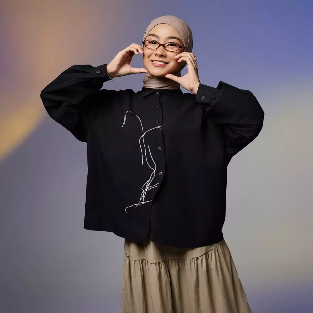 [New Collection] ZM Zaskia Mecca - Diveny Black Blouse Kemeja Wanita Daily