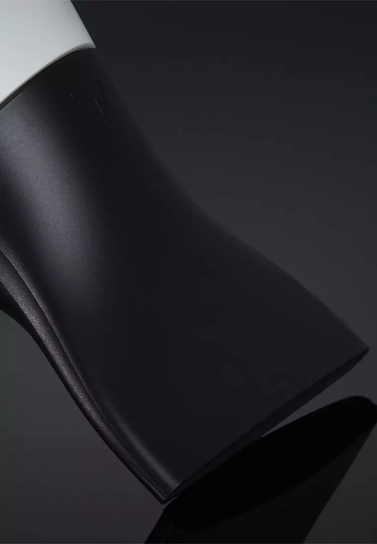 Helios Professional Hair Dryer in White - With aeroprecis™ technology for ultimate styling control and 30% more shine*