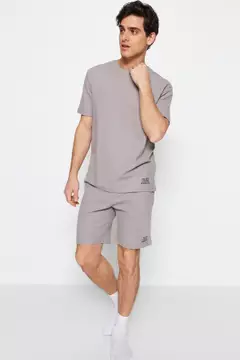Gri