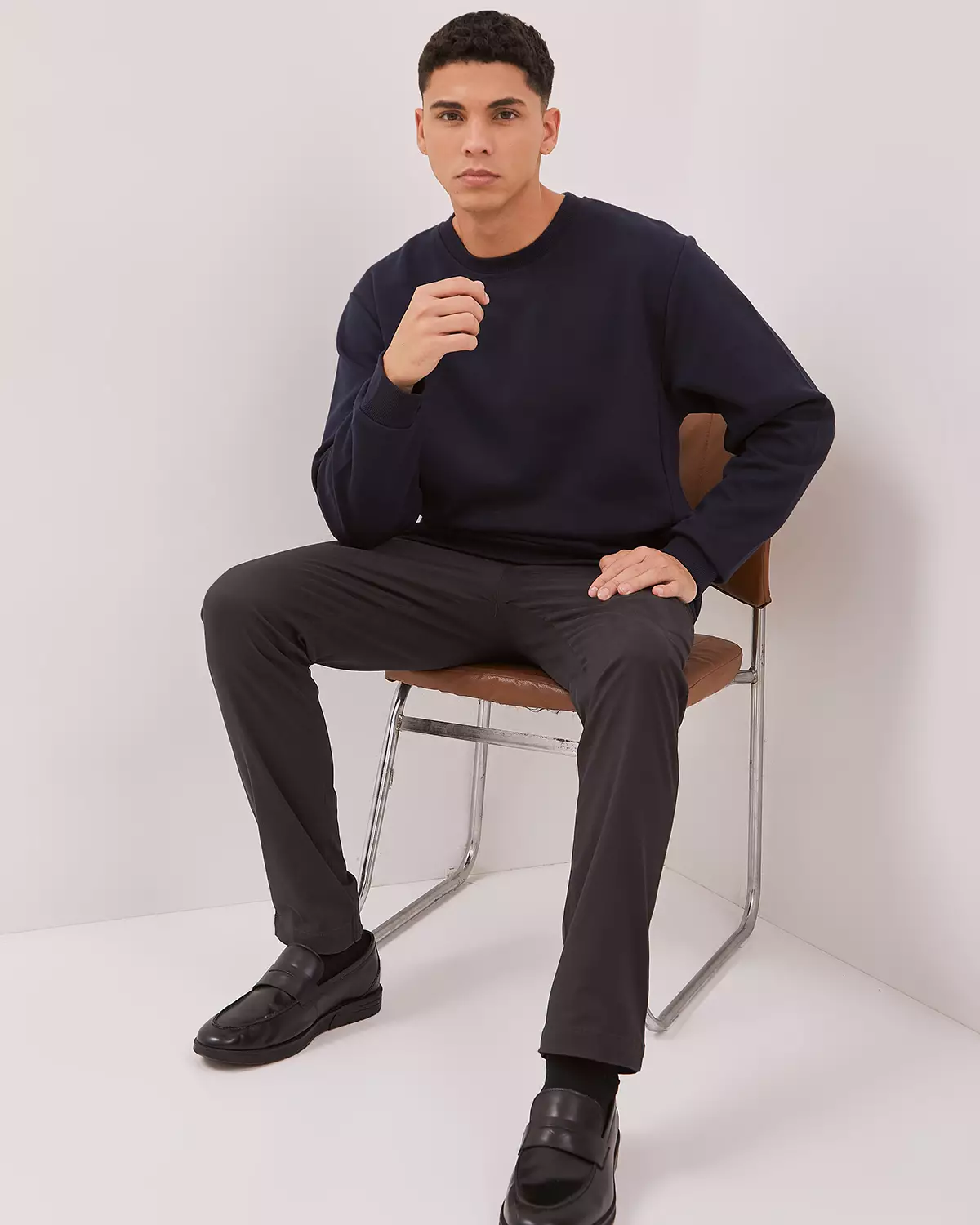 MEN'S NAVY BLUE CASUAL SWEATER
