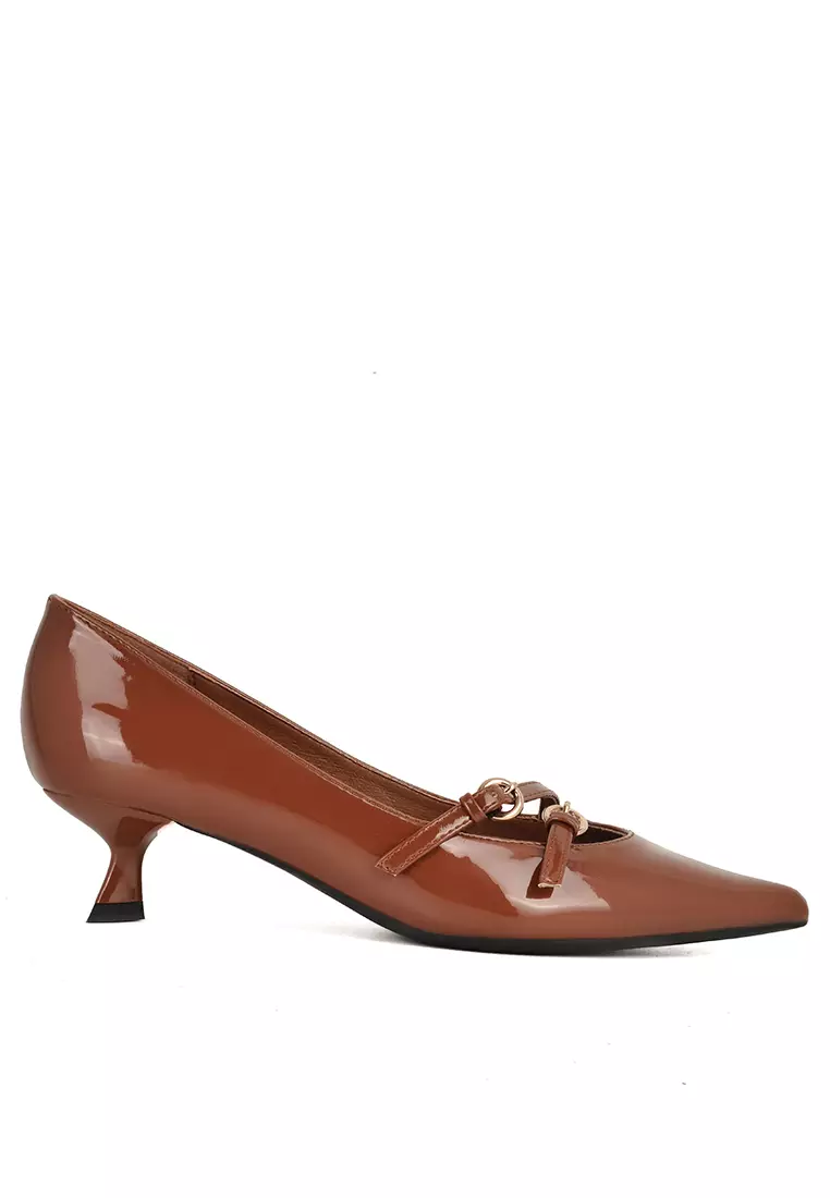 Discount on Twenty Eight Shoes  shoes - SKU: 3cm Pointy Double Buckle Patent Leather Pumps Xj1578-8