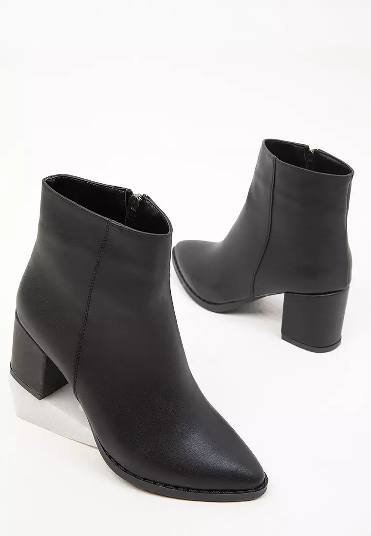 Pointed Toe Heeled Ankle Boots