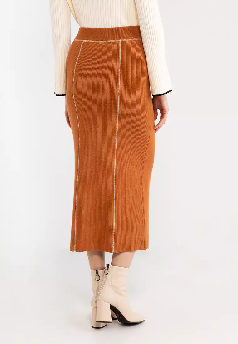 MATCHING LAYRO KNIT SKIRT