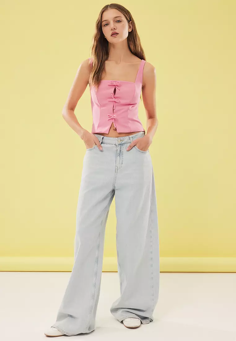 Bow Detail Sleeveless Top