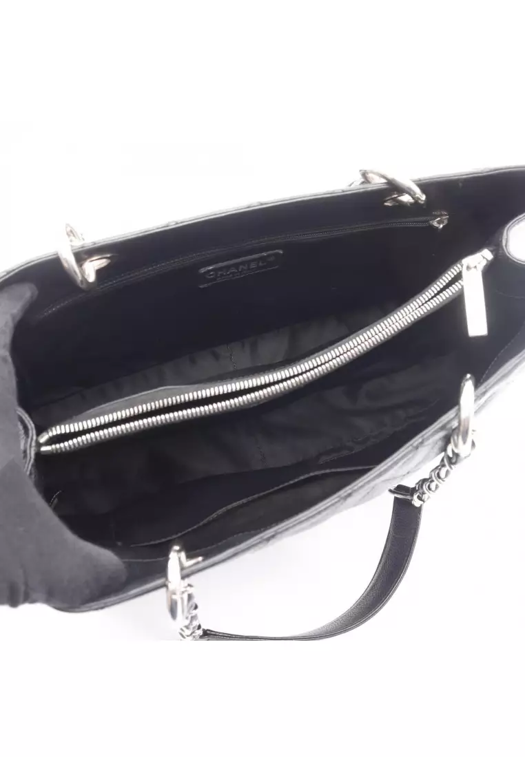 Pre-Loved Chanel matelasse grand shopping GST chain shoulder bag chain tote bag Caviar skin black silver hardware