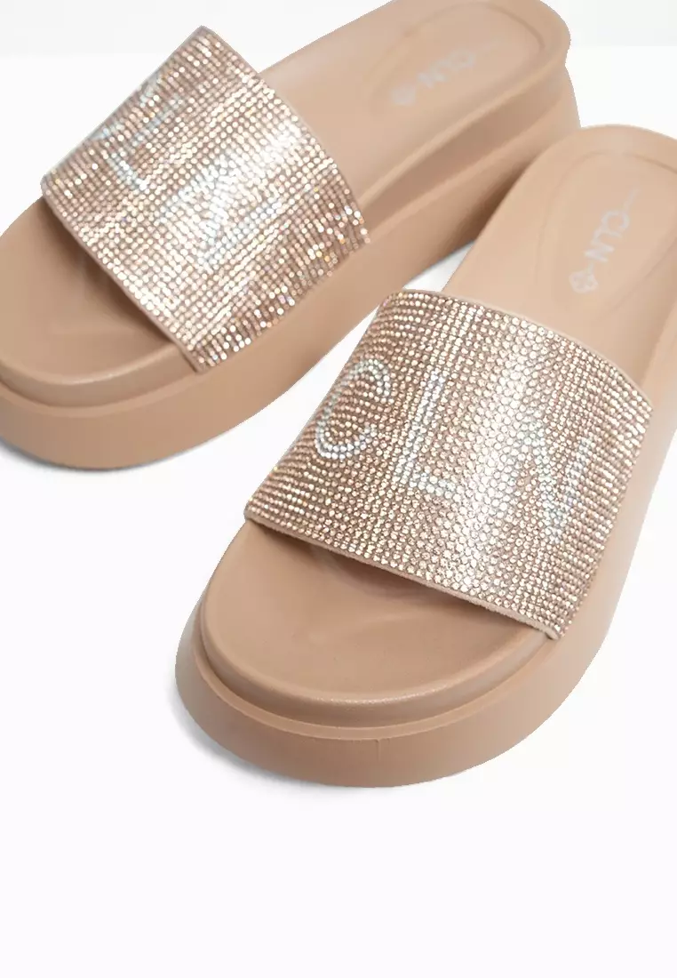 Leyah Wedge Slides