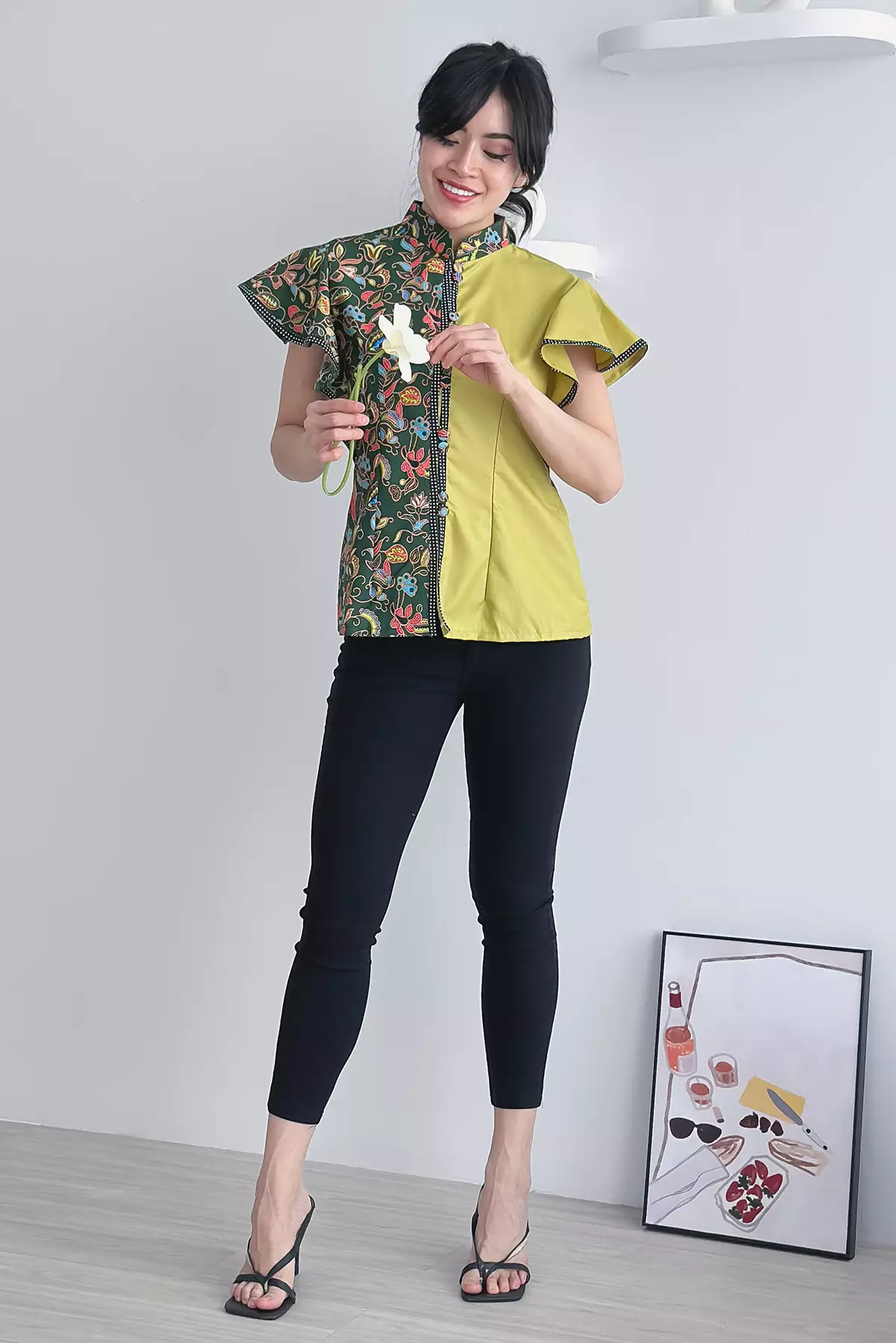 Iswara Tulip Hijau Batik Blouse