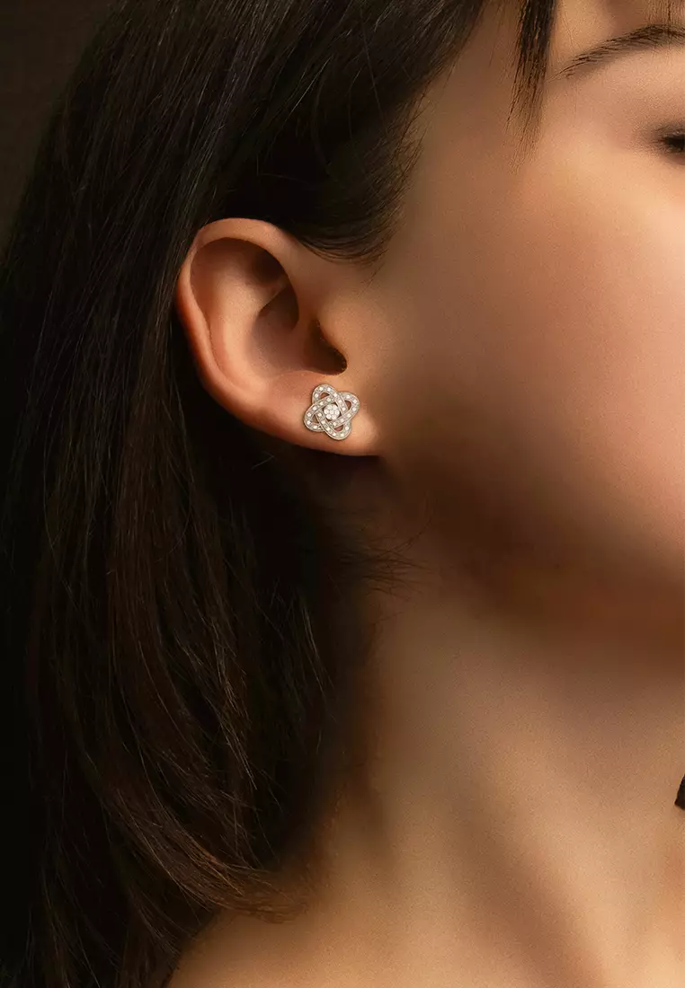 Blooming Galaxy Lab-Grown Diamond Stud Earrings in 14K White Gold D/E-VVS/VS (0.25ct TDW)