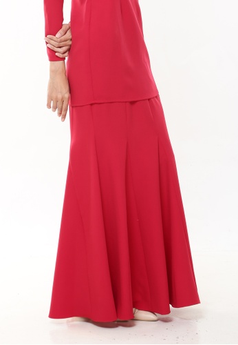 Buy Rina Kurung in Red Maroon from Rina Nichie Basic in Red only 179