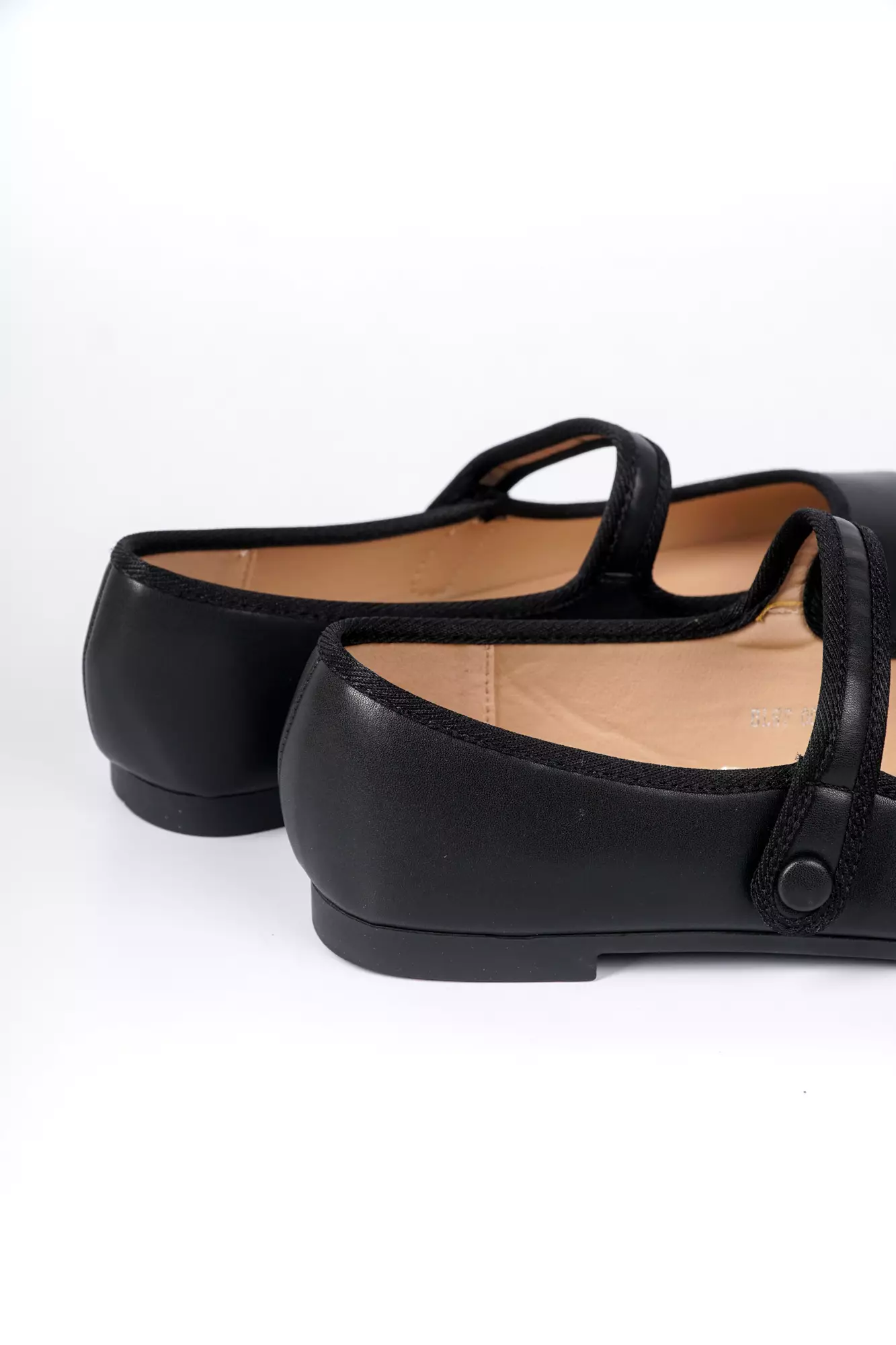 Blow Gili Flats Shoes Wanita BLWF 0022