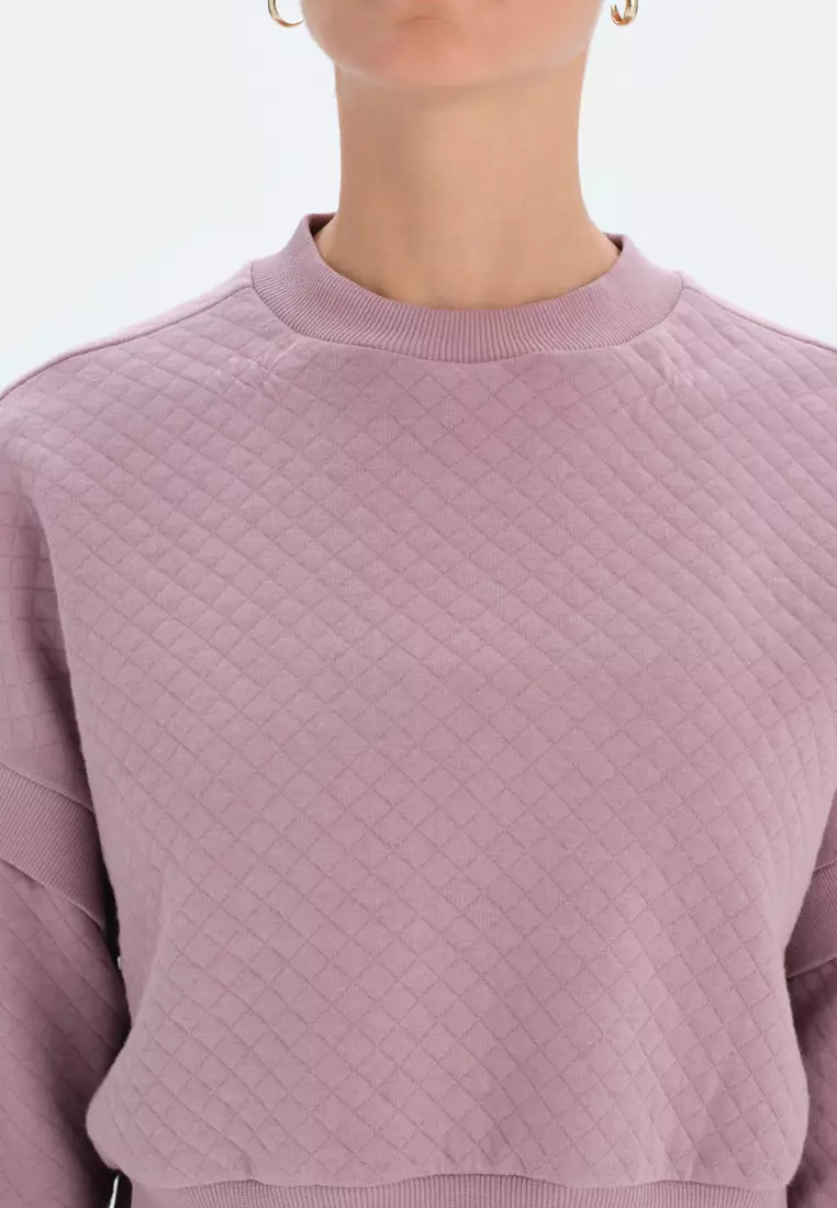 Lilac Sweatshirt, Crew Neck, Cropped, Long Sleeve Activewear for Women