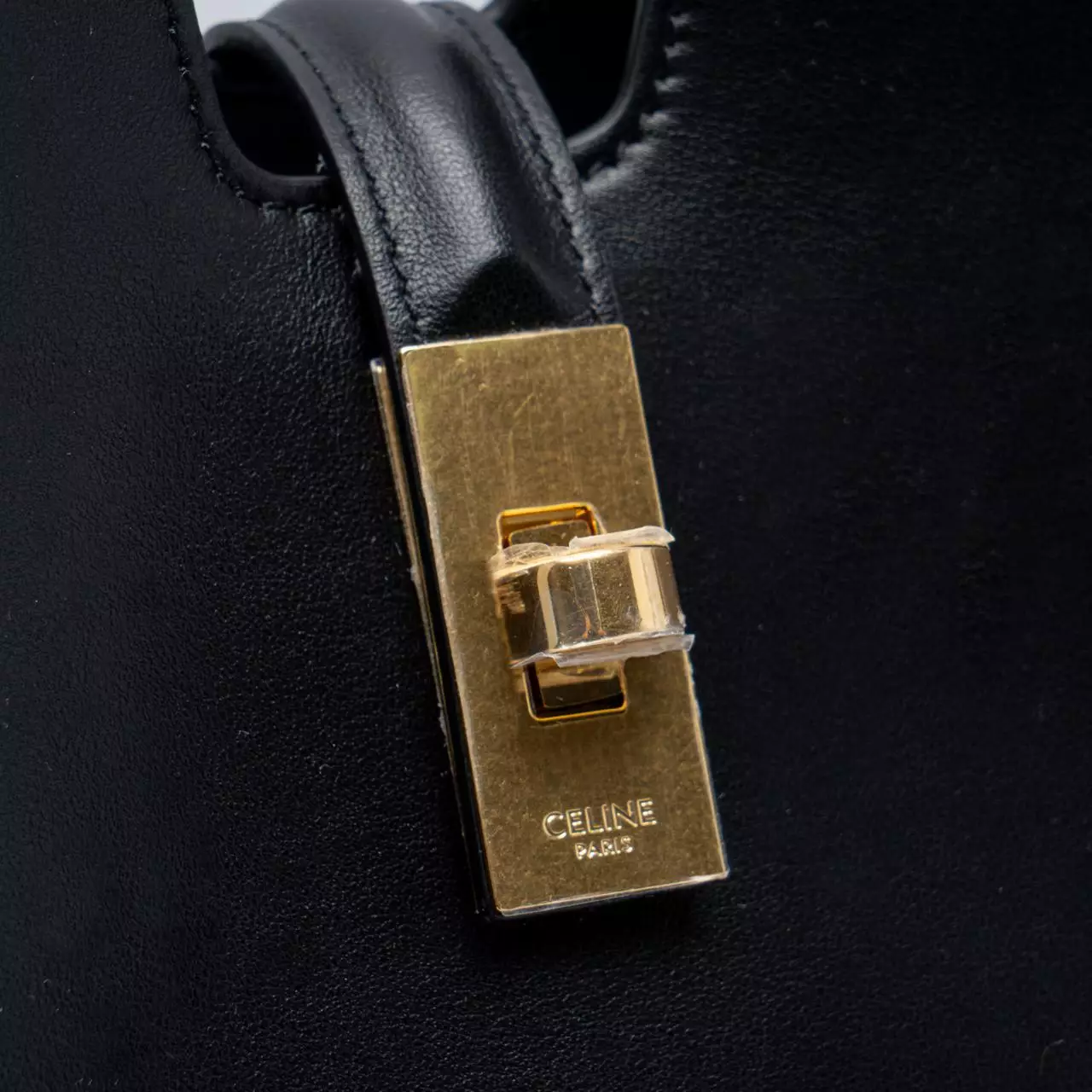 [4.4PRIL KEJUTAN HARGA] Medium Camille 16 Soft Bag In Smooth Calfskin Black