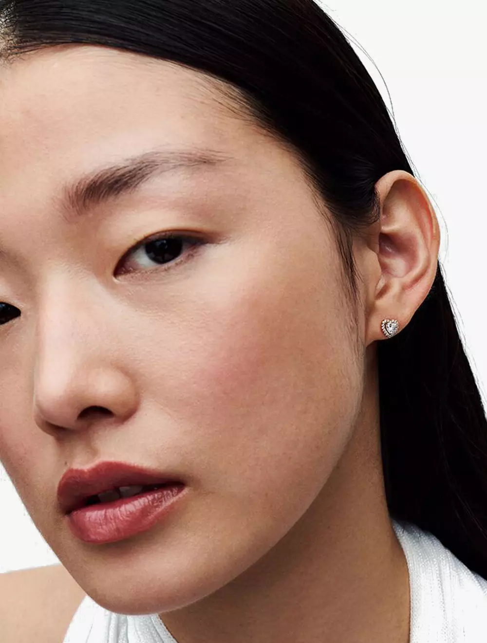 Jual Pandora Sparkling Elevated Heart Stud Earrings Gold Original 2024 ZALORA Indonesia