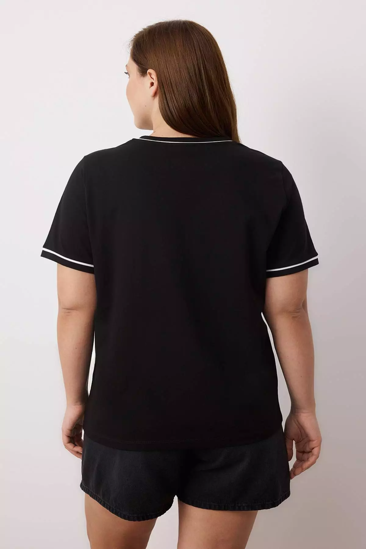 Black Crew Neck Piping Detailed Basic Large Size T-Shirt Tbbss25Bf00050