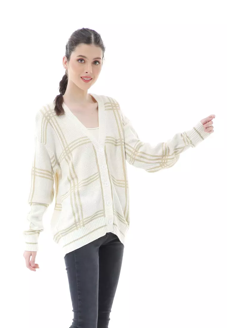 Eshika Cardigan Rajut Oversize Motif Kancing Tebal High Quality - BW