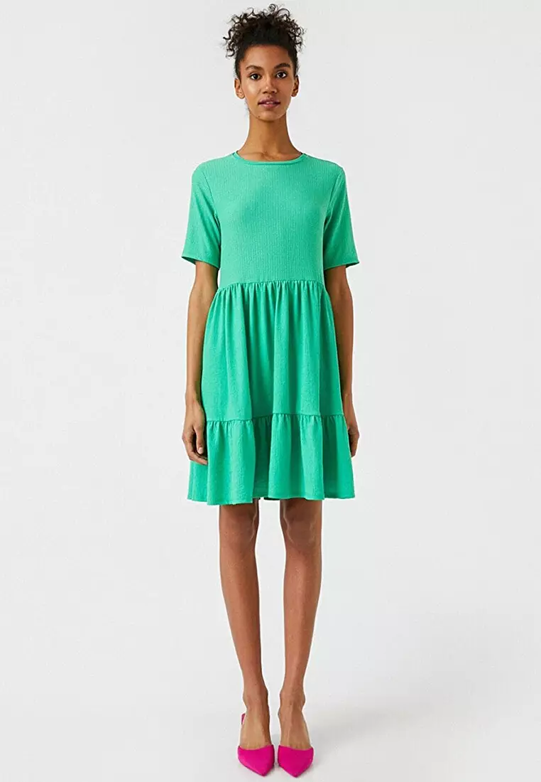 Short Sleeves Frilly Dress