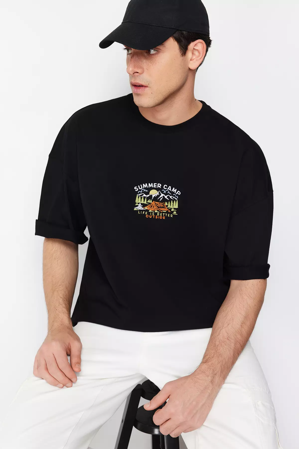 Black Oversize/Wide Fit Short Sleeve Scenic Embroidery 100% T-Shirt Tmnss23Ts00243