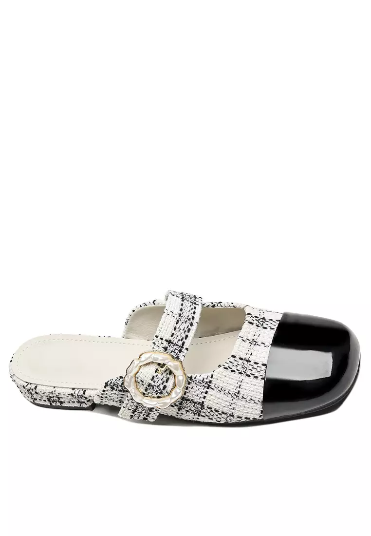 Discount on Twenty Eight Shoes  shoes - SKU: Buckle Strap Color Matching Mules WW669-2