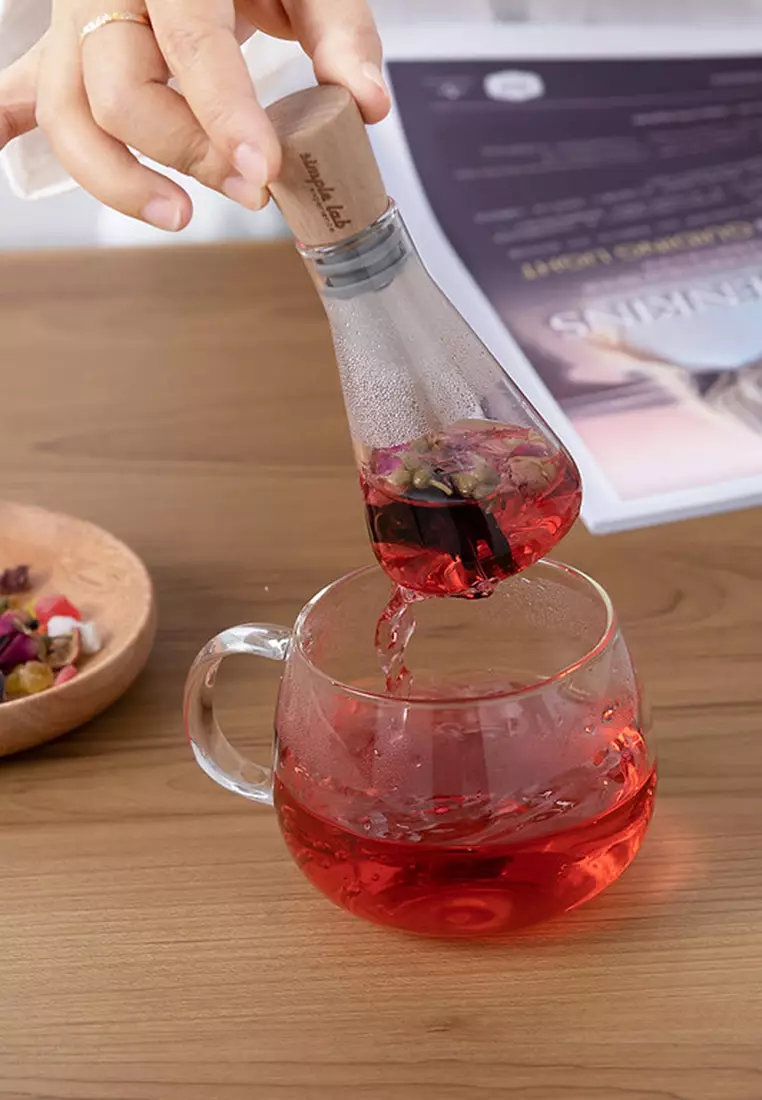 Simple Lab Experience Simple Lab Experience FLASK+. glass tea infuser