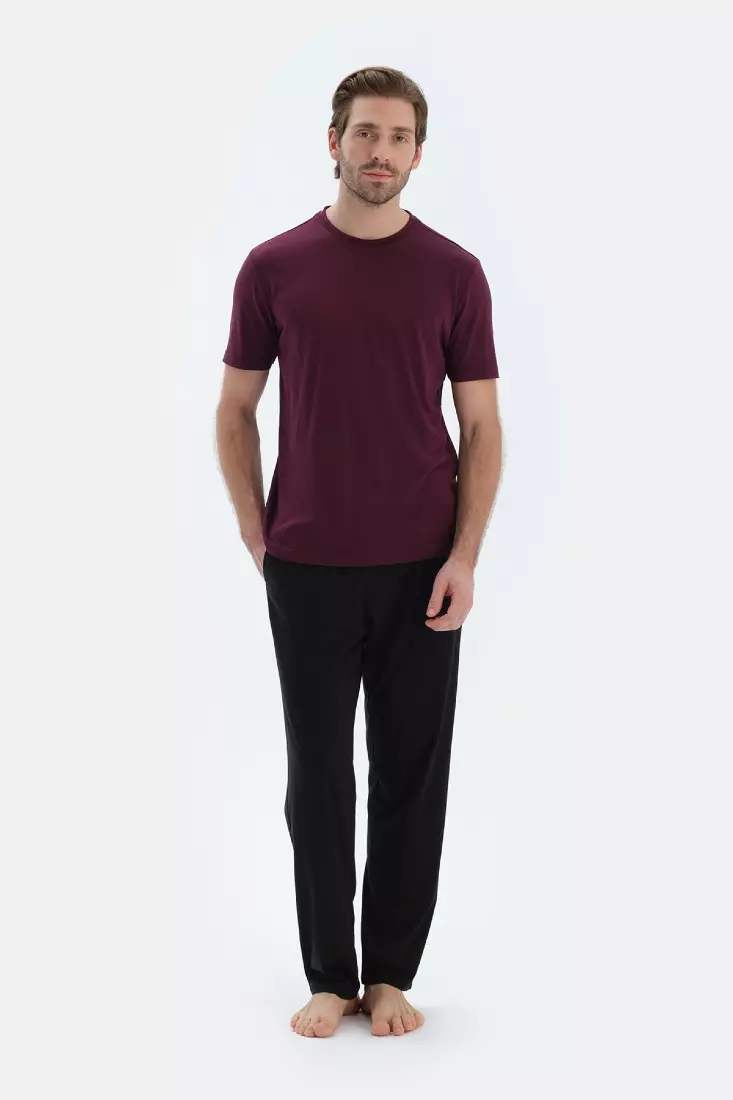 Bordeaux T-Shirt & Trousers, Crew Neck, Regular, Short Sleeve Sleepwear for Men