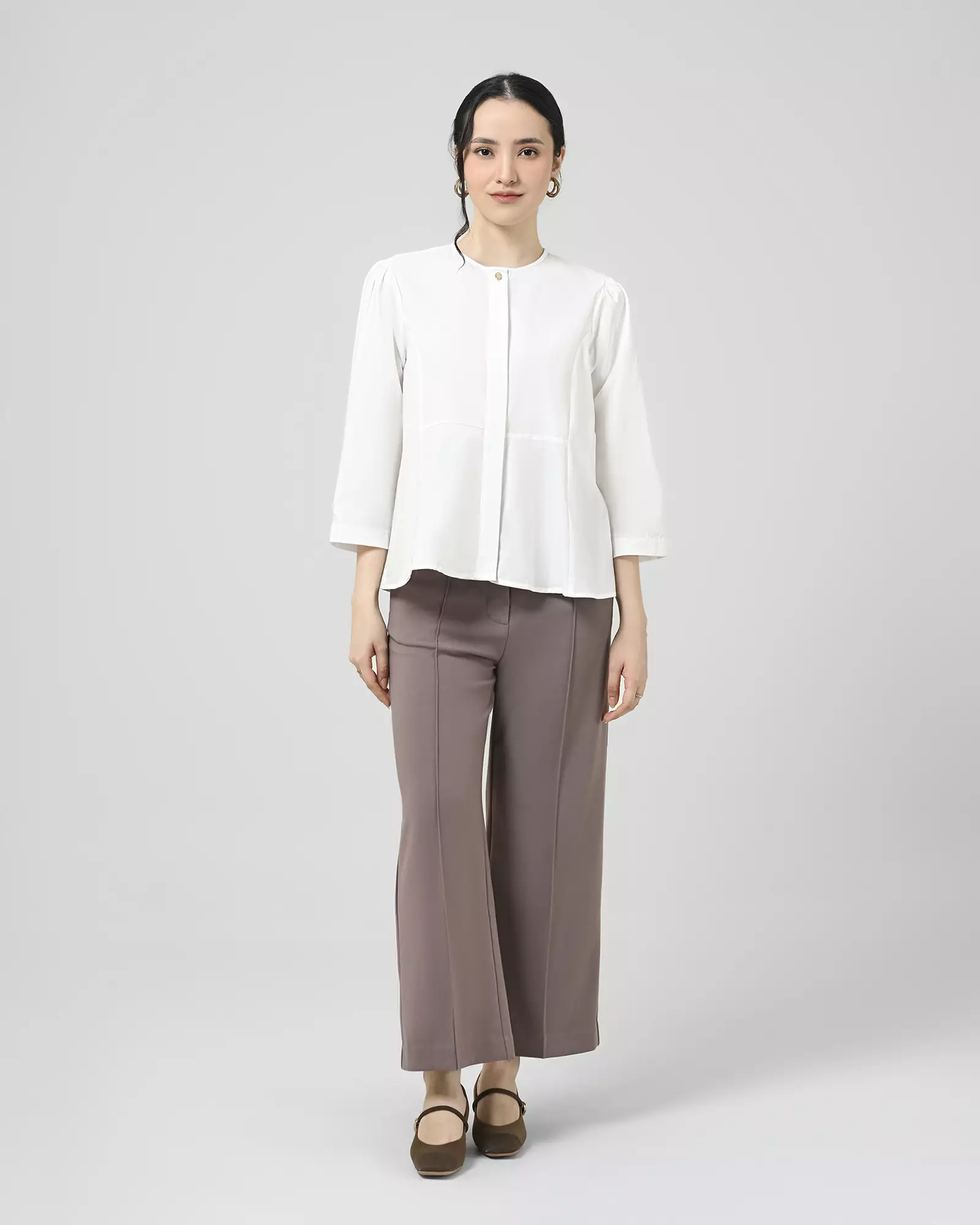 Geulis.id SAIKA BLOUSE - Brokenwhite