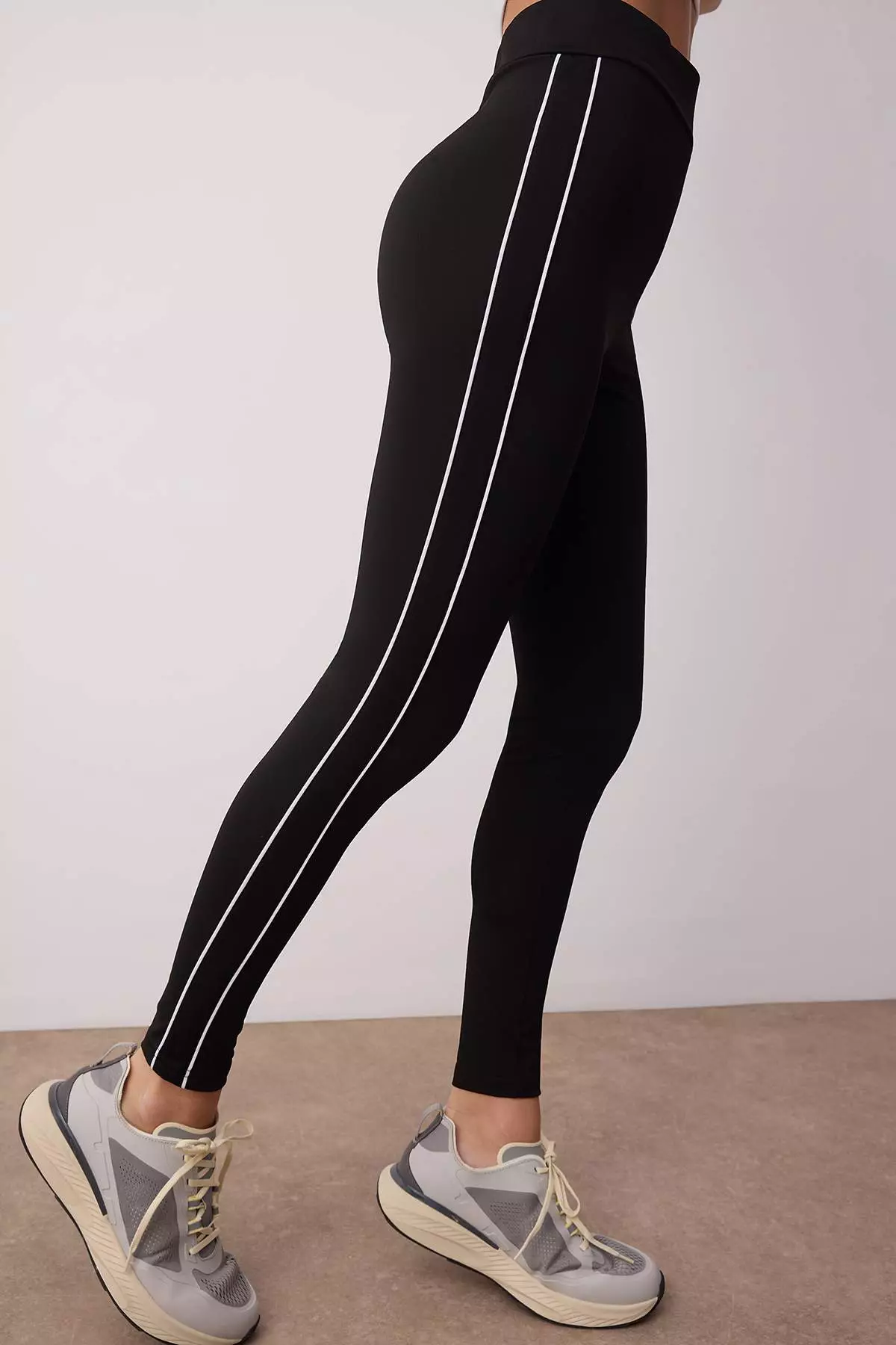 Black Diver/Scuba Stripe Detail Full Length Knitted Sports Leggings