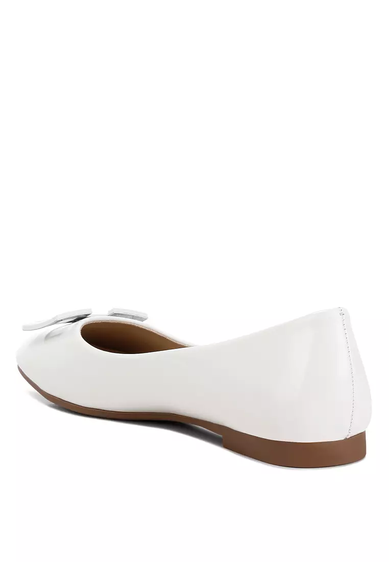 Off White Dihiasi Flat Ballerina