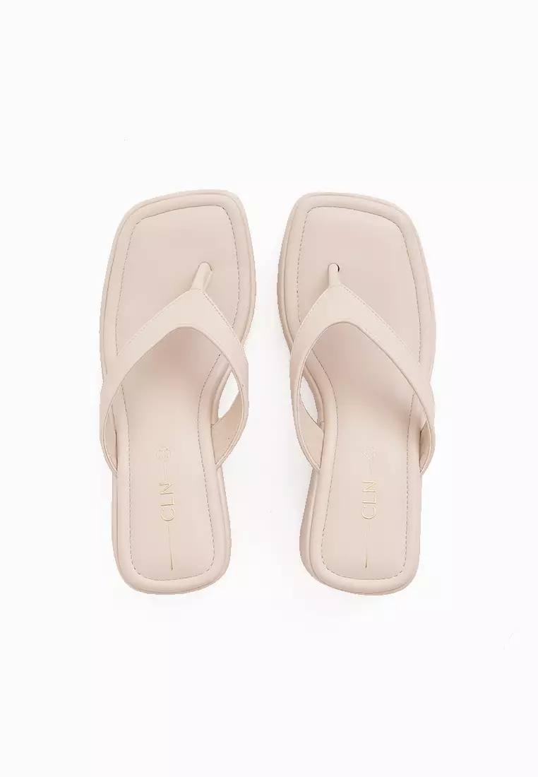 Discount on Cln  shoes - SKU: Apple Wedge Slides