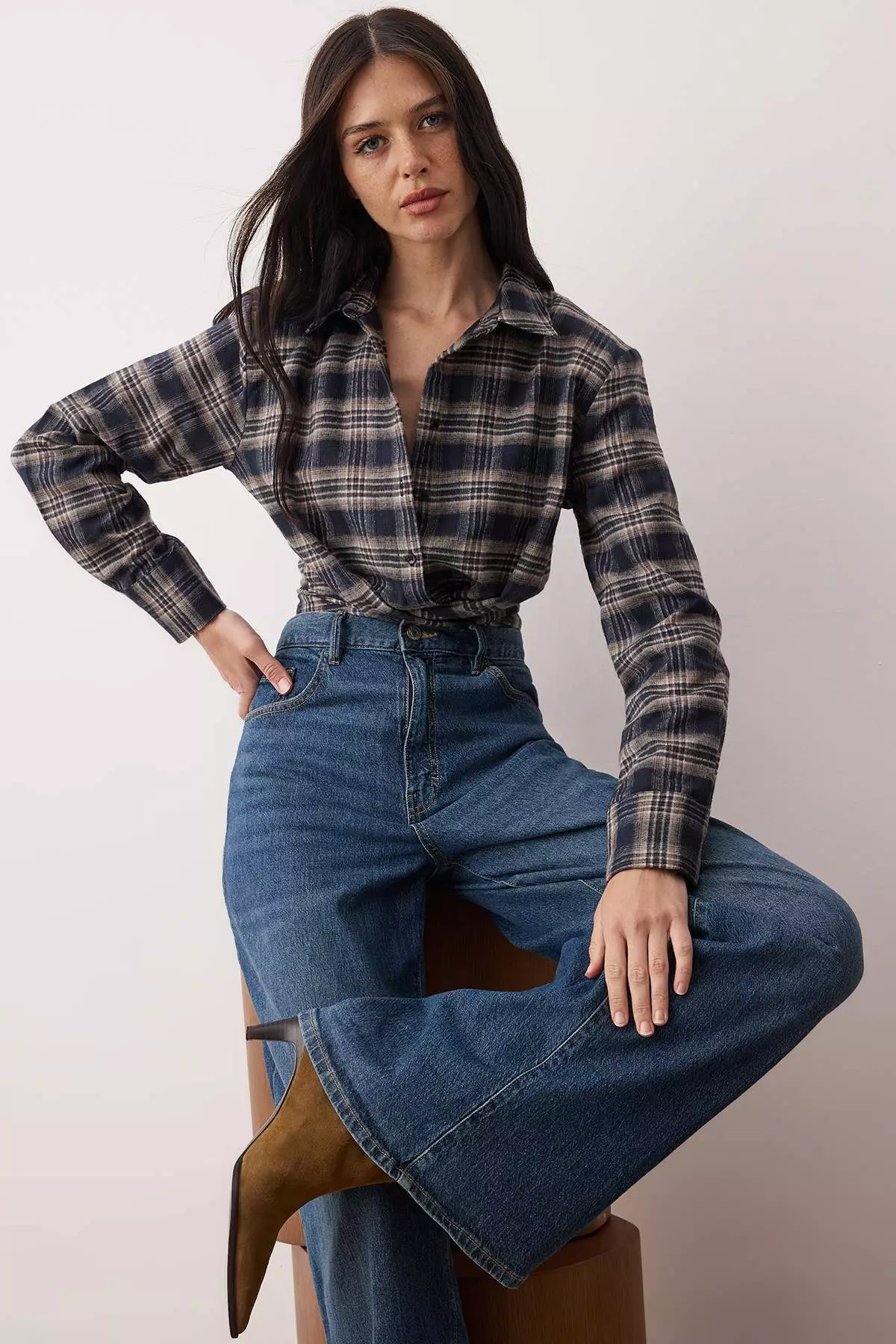 Brown-Multicolored Plaid Tie Back Flannel Shirt Twoaw26Go128