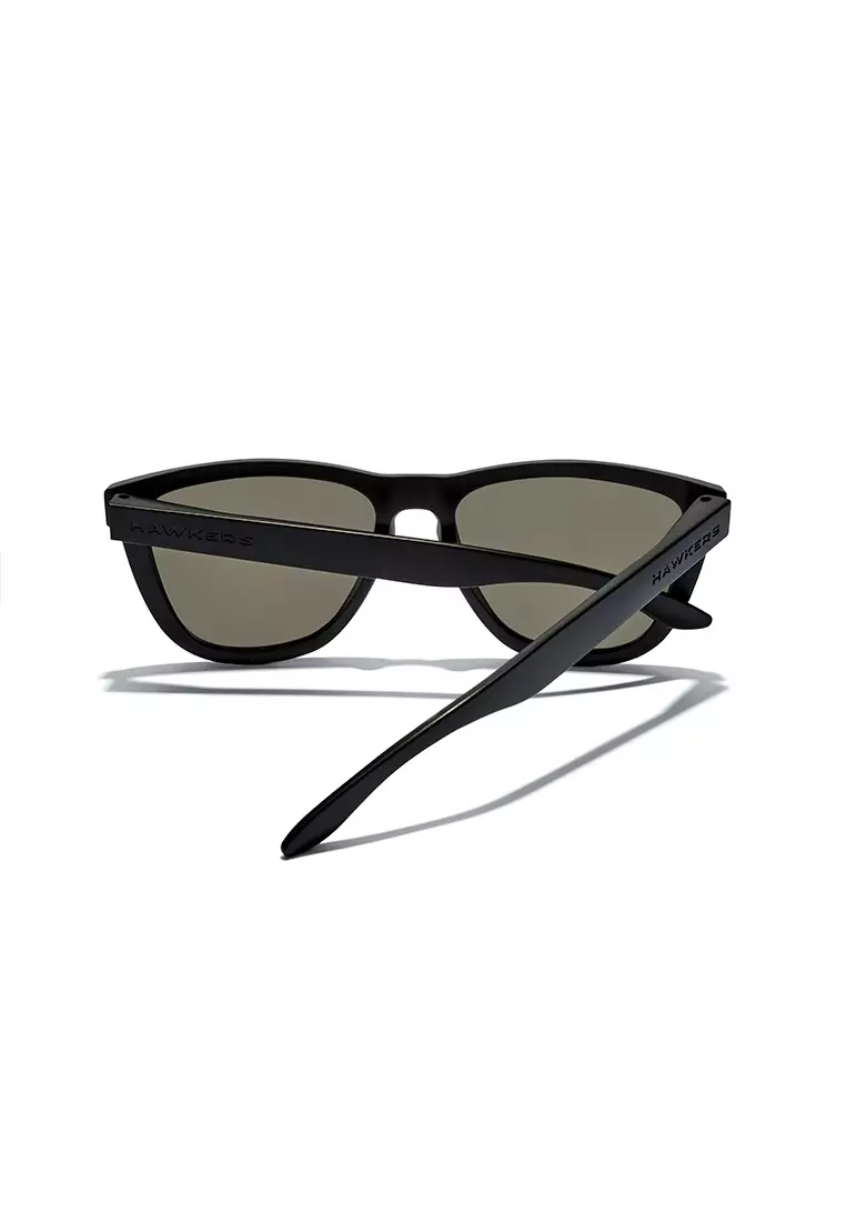 HAWKERS Black Sky ONE RAW. Sunglasses for Men and Women, Unisex. UV400 protection. Official product designed and made in Spain. HONR21BLT0