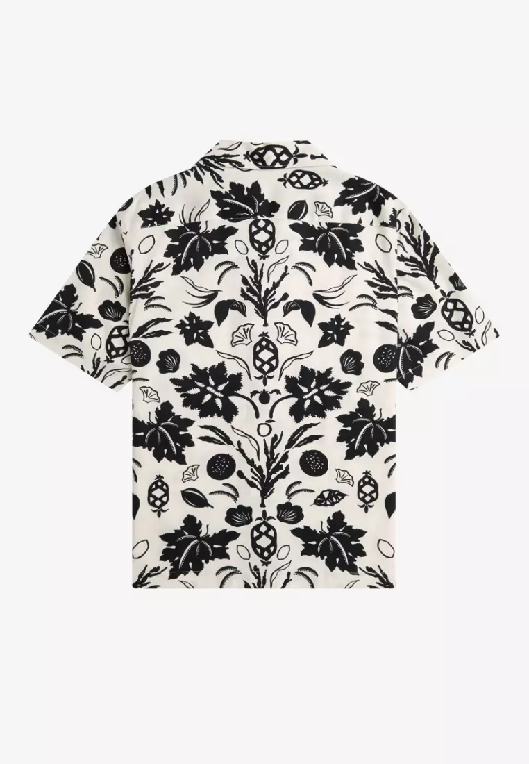 Fred Perry M9900 Botanical Print Revere Collar (Light Ecru)