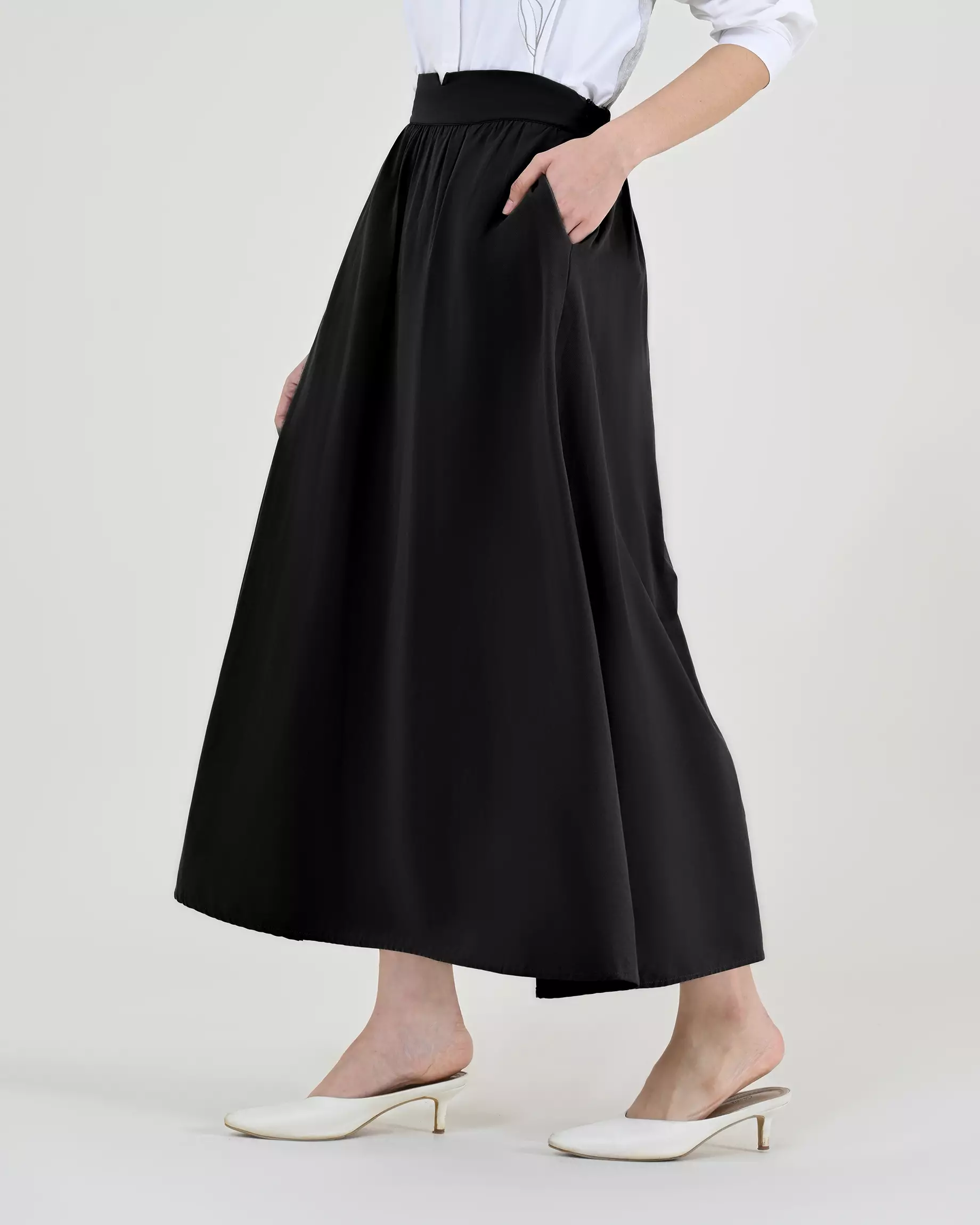 Geulis.id HAYNA SKIRT - Black
