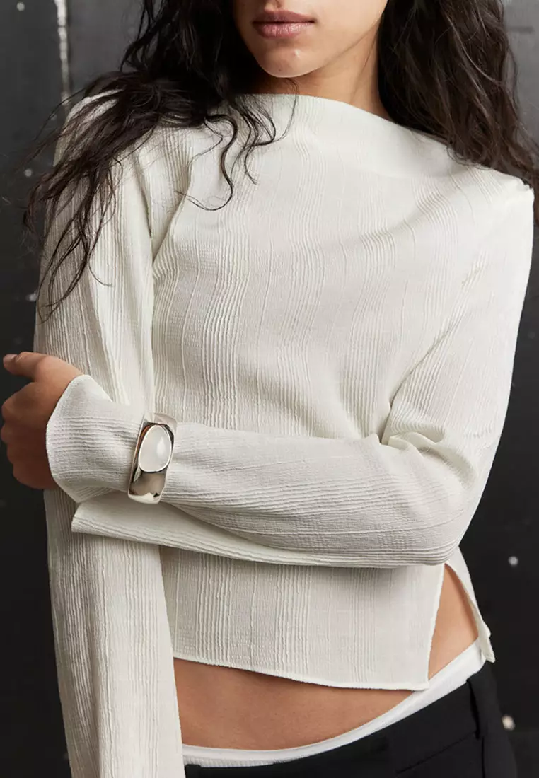 Cropped Asymmetric Frilled Top