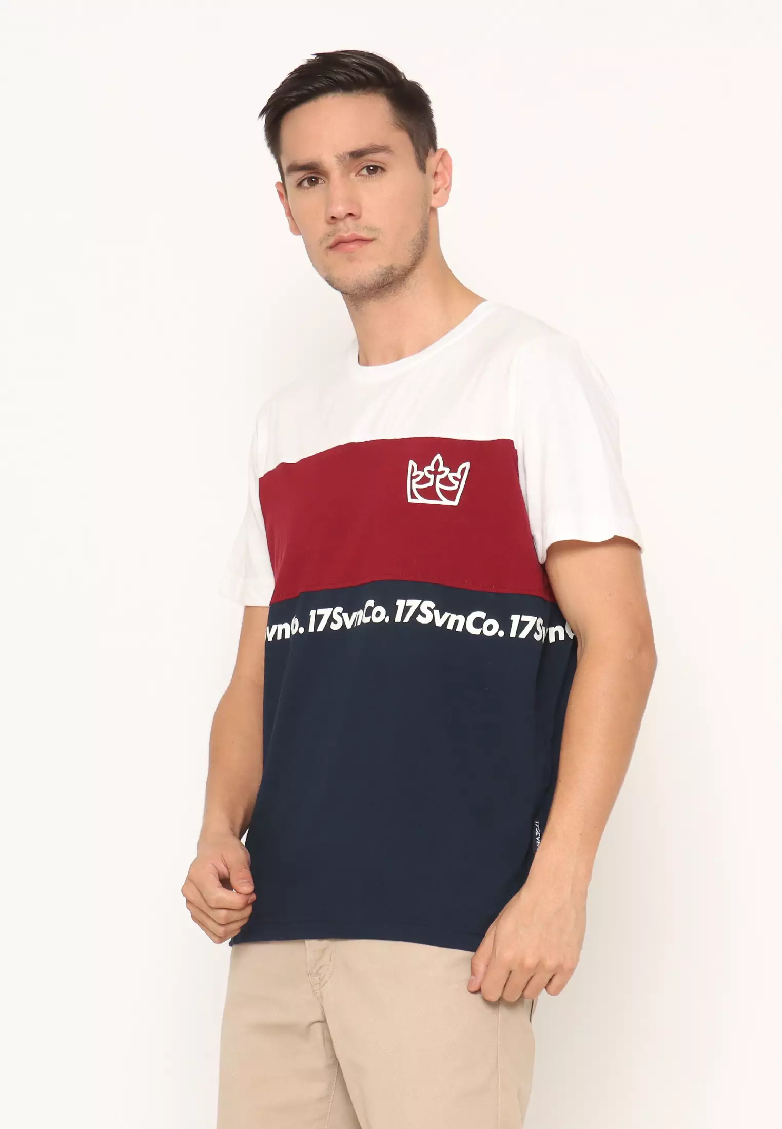 17seven Tshirt 0383-LOGOFONT