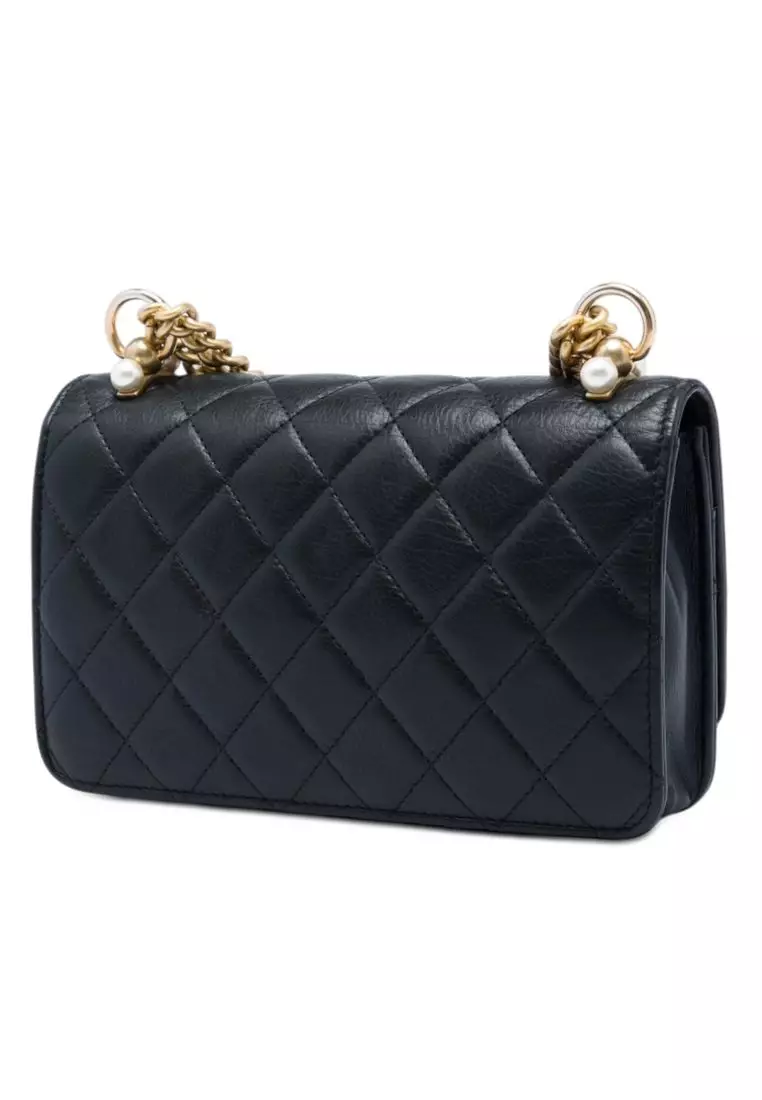 Pre-Loved Chanel Cc Quilted Lambskin Pearl Wallet On Chain