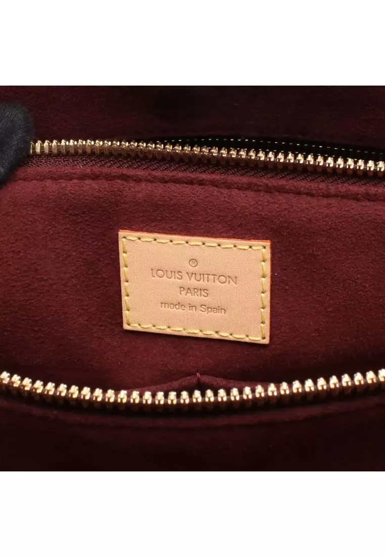 Pre-Loved Louis Vuitton Soufflot MM monogram Handbag PVC leather Brown