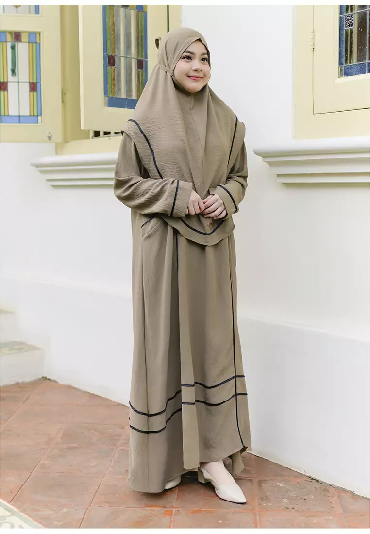 Hanisa Abaya Set Hazelnut