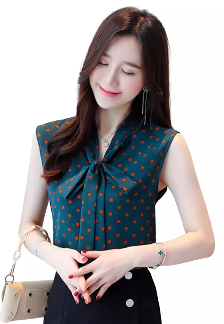 Sleeveless Patterned Regular Blouse shu23sk04088