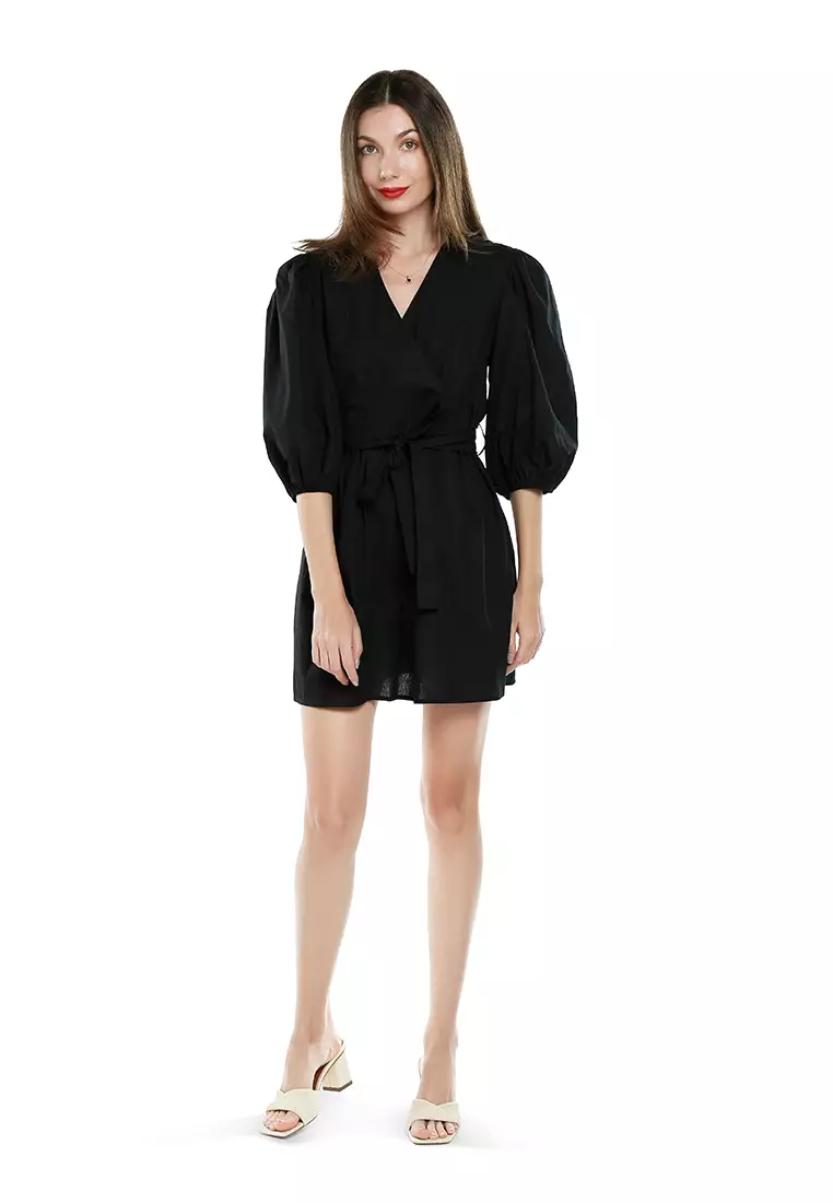 V-Neck Belt Dress In Black