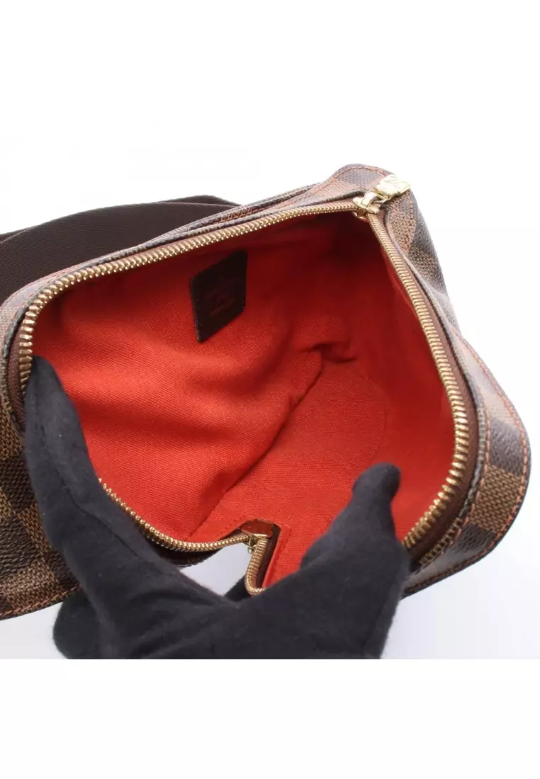 Pre-Loved Louis Vuitton Geronimos Damier  ebene body bag PVC Brown