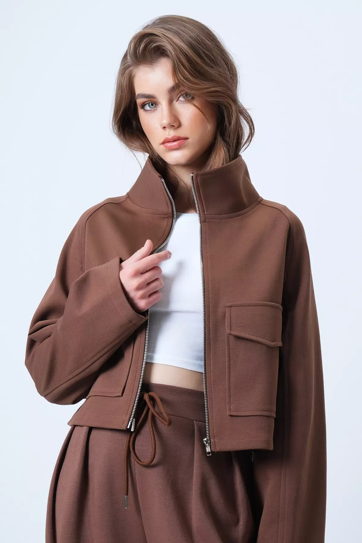Women'S Brown Stand Collar Double Pocket Raglan Sleeve Jacket Alc-X14409