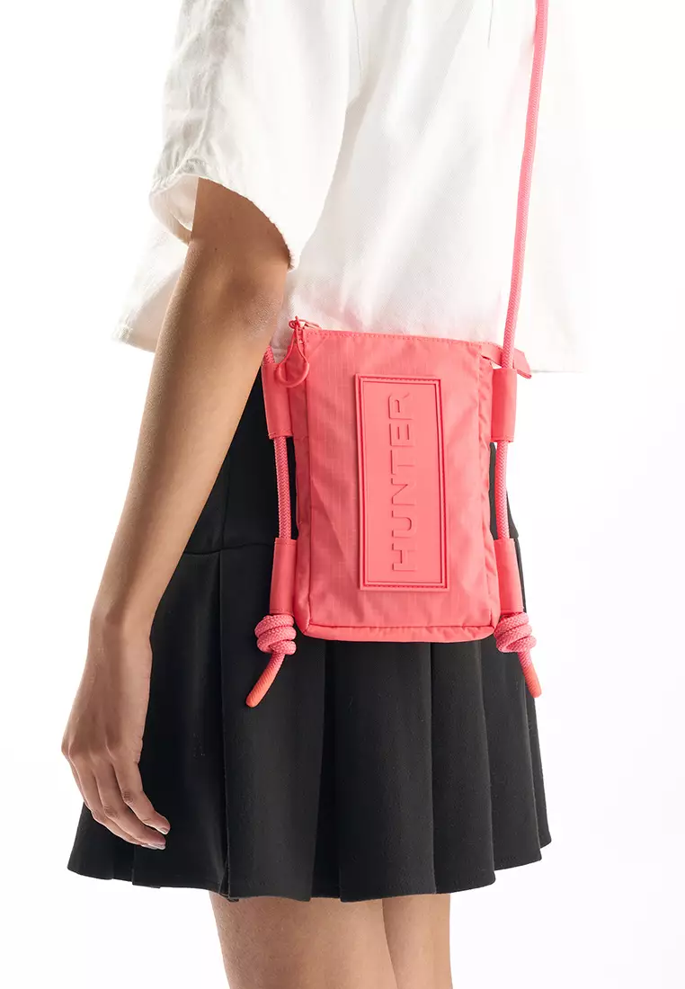 TRAVEL RIPSTOP PHONE POUCH