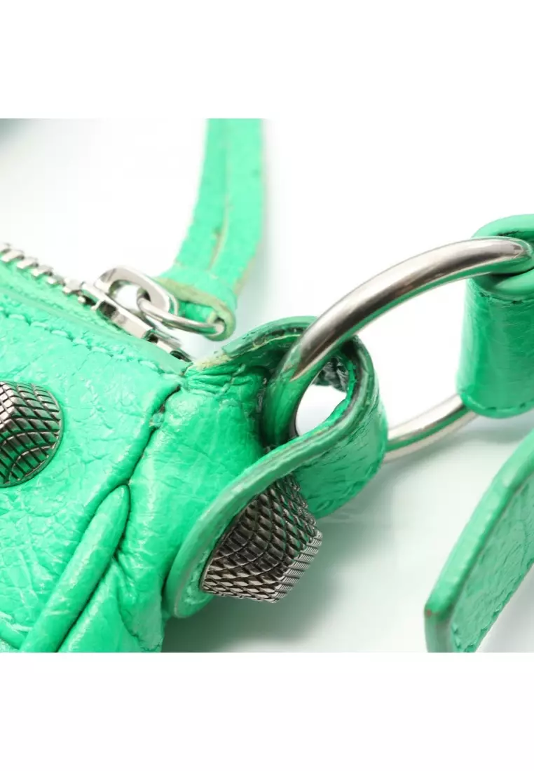 Pre-Loved BALENCIAGA LE CAGOLE Shoulder bag leather green