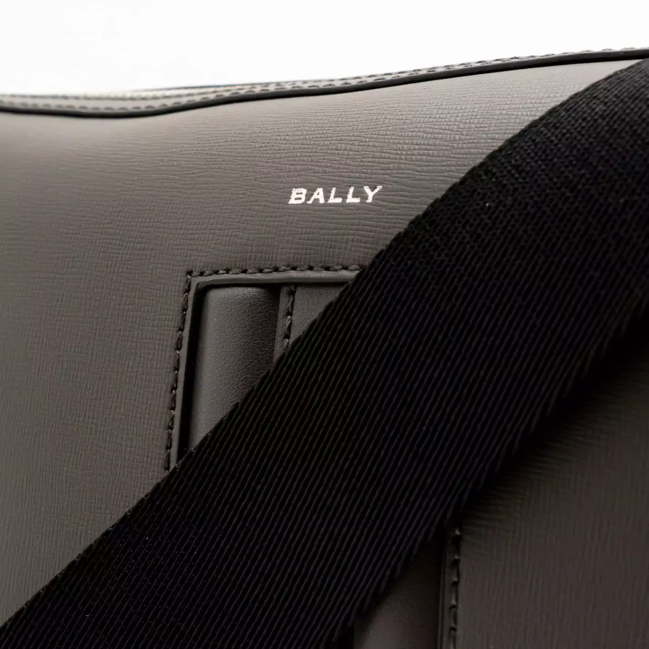 Mythos Recycled Leather Crossbody Bag Mid Grey