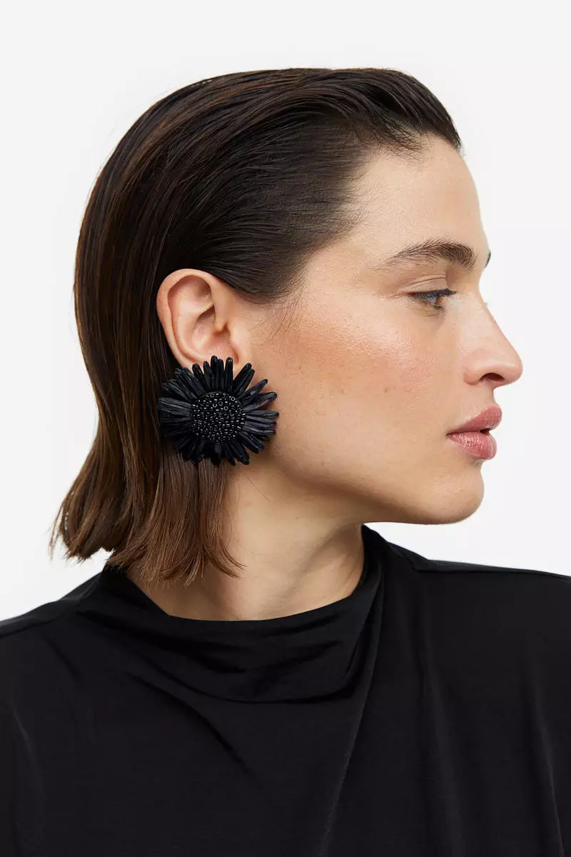 H&m statement store earrings