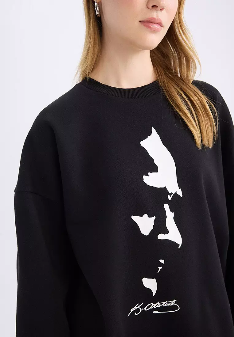 Oversize Crew Neck Atatürk Sweatshirt