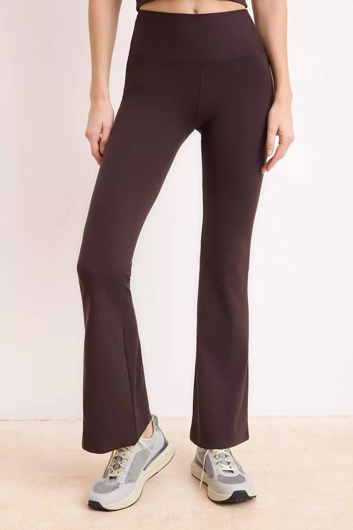 Brown Brushed Soft Fabric Flare/Spanish Leg Knitted Sports Leggings Thmss26Ty16