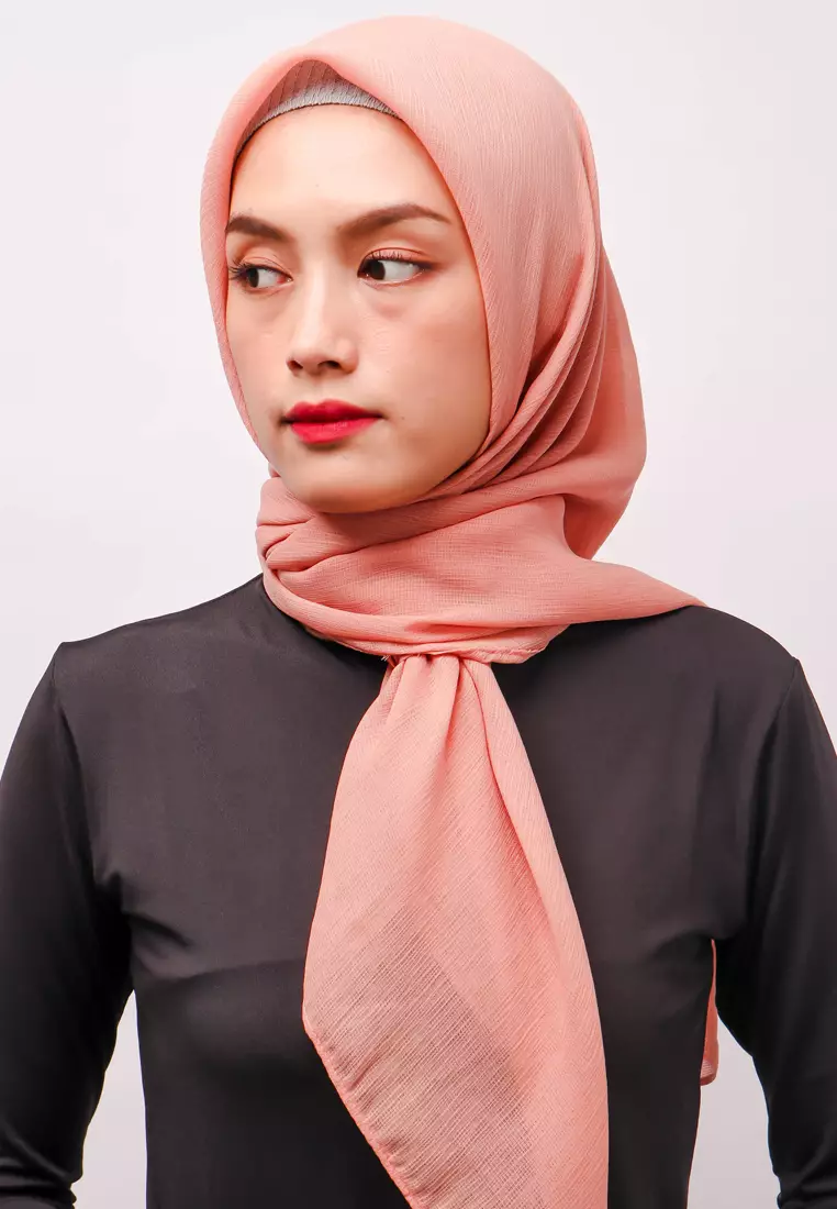 DH053 Falencia Hijab Segiempat Salem Muda
