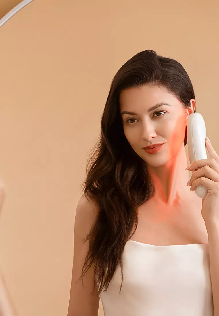 LumaGlow Red | LED Light Therapy Wand