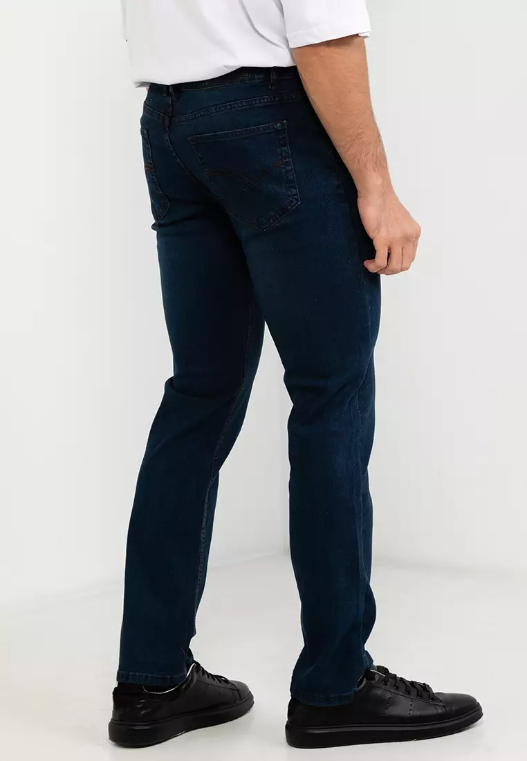 Straight Cut Stretchable Jeans